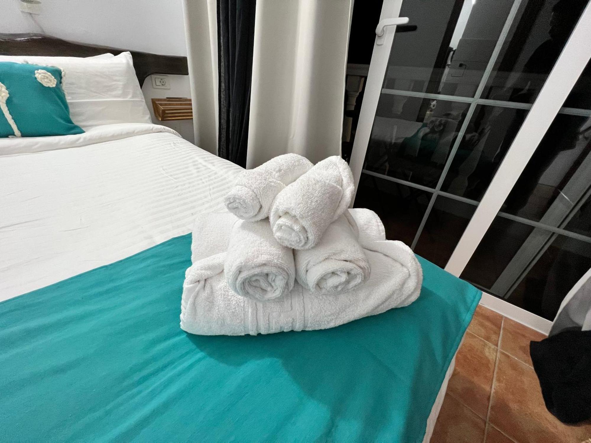 Geko Hotels Los Llanillos エクステリア 写真